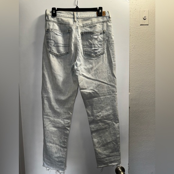 American Eagle Distressed Mom Jeans - Picture 3 of 6